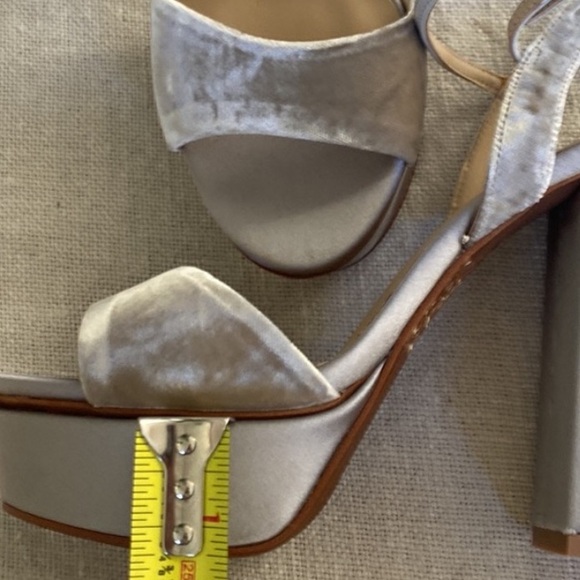 Anthropologie  Brand New Lola Cruz Velvel and Satin Platforms Sandals 7 sexy! ♥️ - Picture 6 of 11